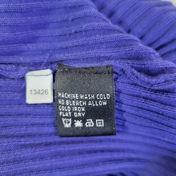 Womans August Silk Periwinkle Crop Sweater Elbow length Sleeves Size Large - Picture 4 of 5